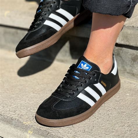 Adidas Samba .